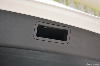 2017款宝骏560 1.5T DCT旗舰型