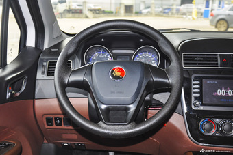 2016款景逸X5 1.8T手动尊享型 珍珠白