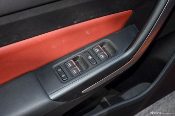 2017款艾瑞泽5 SPORT 1.5T自动尊贵版