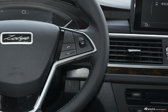 2018款众泰Z700H 1.8T手动尊享型