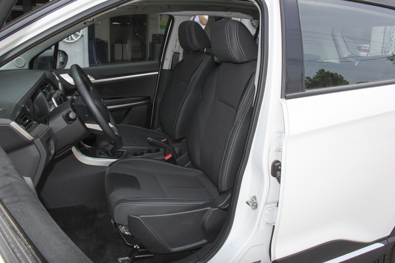 2018款海马S5青春版 1.6L手动豪华定制版