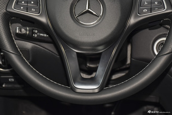 2017款奔驰GLA级 GLA200 1.6T自动时尚型