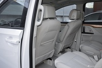 2017款GL8 2.0T自动 28T舒适型 白色