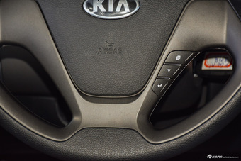 2016款起亚K3 1.6L自动GL 透明白