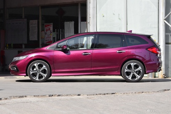 2017款杰德 1.5T自动210TURBO CVT豪华版 6座