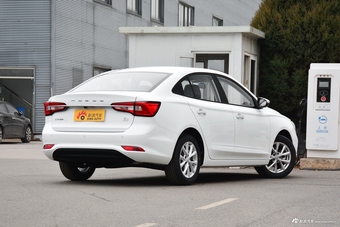 2019款荣威i5 1.5L自动4G互联朗越版 