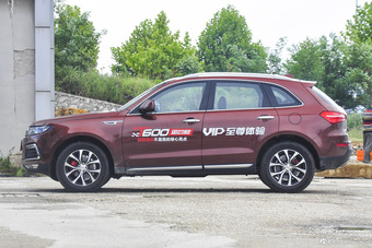 2016款众泰T600 2.0T自动尊贵型