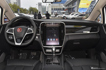 2017款比亚迪宋MAX 1.5T自动互联精英型