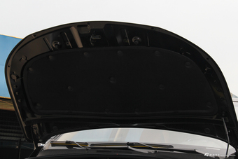 2017款宝骏560律动版1.8L iAMT尊享型