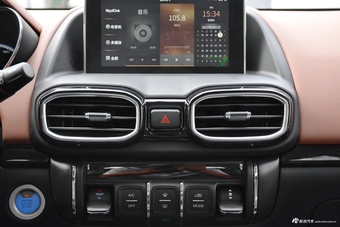 2017款风神AX4 1.6L手动潮悦型