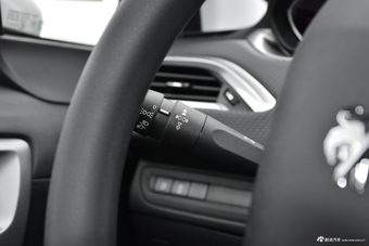 2018款标致2008 1.2T自动互联版230THP