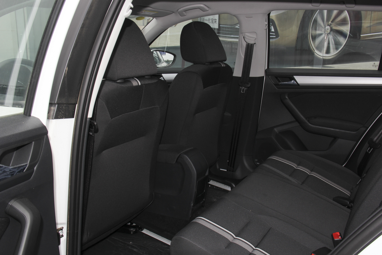 2018款蔚领1.5L自动时尚型