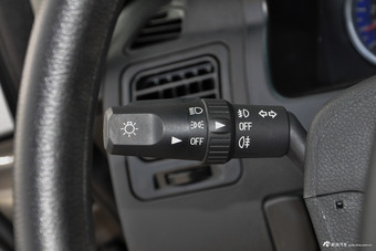 2017款菱智V3 1.5L手动5座特惠版