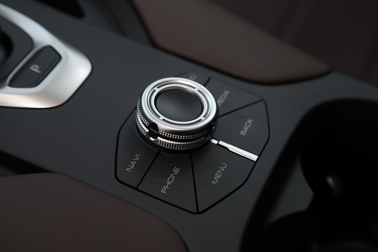 2019款哈弗F7 2.0T自动高配版