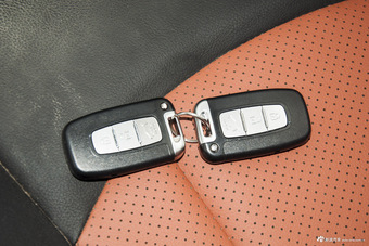 2015款 宝骏560 1.8L手动精英型