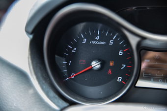 2015款海马S5 1.5T手动智能豪华型运动版