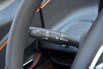   2017款宝骏E100智享版