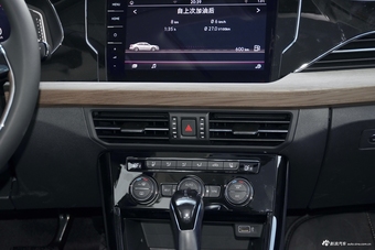 2019款帕萨特2.0T自动尊贵版380TSI 