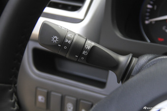 2018款汉兰达2.0T自动两驱豪华版7座