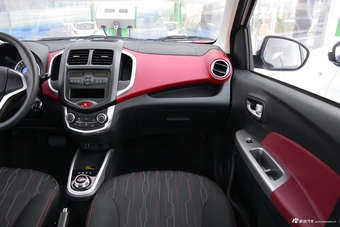 2018款奔奔EV260 标准型