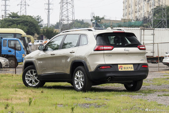 2016款自由光2.0L自动优越版