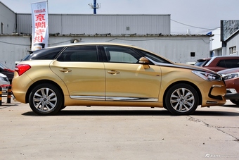 2015款DS 5 1.8T自动豪华版THP200