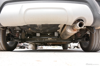 2017款陆风X2 1.6L自动铂锐版