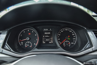 2016款帕萨特1.4T自动尊荣版280TSI