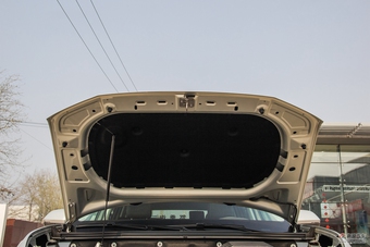 2017款途昂2.5T自动四驱至尊旗舰版530 V6