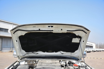 2016款帕杰罗三门版3.8L V6 GLS中东版