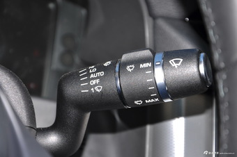 2017款捷豹XFL 2.0T自动240PS奢华版