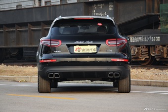 2017款众泰SR9 2.0T 手动极致之梦版（黑色）