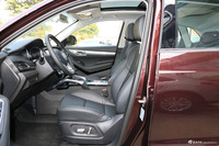 2017款众泰SR7 1.5T自动魔方之梦版