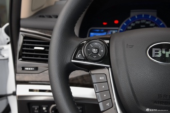 2017款比亚迪S7 2.0T自动尊贵型Plus