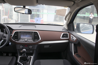 2018款领主2.5T手动两驱精英型大双JE4D25Q5A