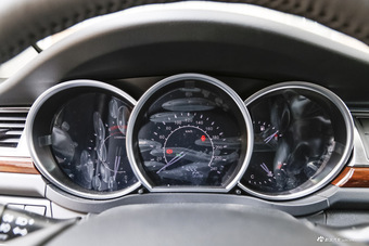 2015款众泰Z500 1.5T 手动尊贵型