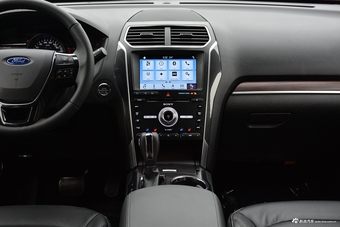 2018款探险者2.3T自动精英版