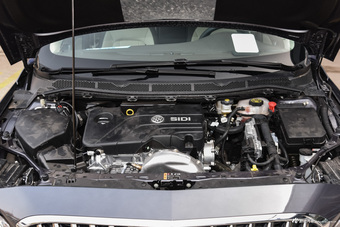 2016款威朗轿跑1.5L自动领先型15S