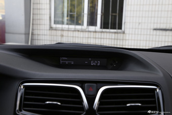 2017款福美来F7 1.5T 7座自动舒适型