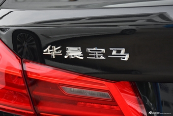 2018款宝马 5系改款 530Li xDrive 豪华套装