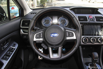 2016款斯巴鲁XV 2.0i 豪华导航版