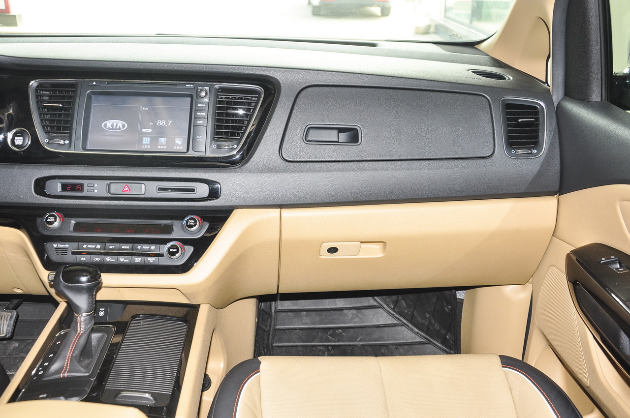 2015款嘉华（进口）3.3L自动豪华版 国IV