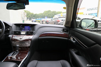 2017款英菲尼迪Q70L 2.5L自动豪华版