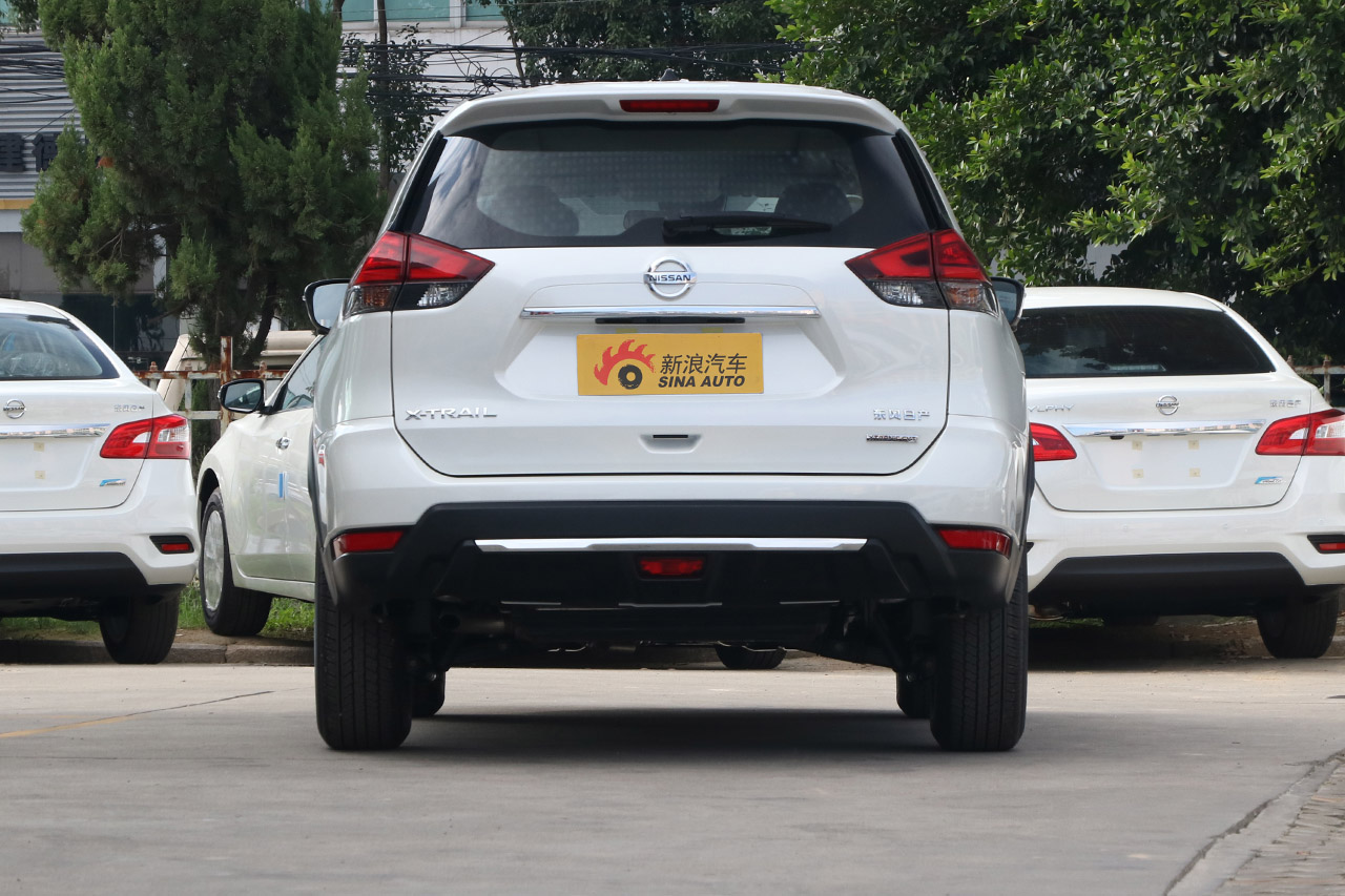 2019款奇骏2.0L自动两驱舒适版