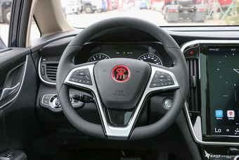 2018款比亚迪宋MAX 1.5T自动智联旗舰型6座