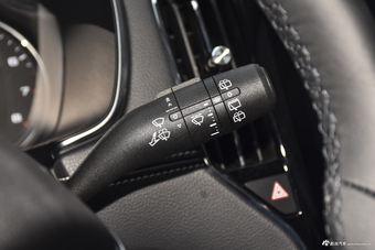 2018款荣威RX5 1.5T 20T自动两驱互联网智惠版