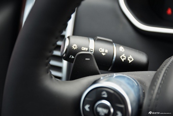 2017款揽胜3.0L自动V6 Vogue