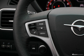 2017款海马福美来1.6L自动豪华型