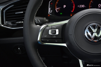 2018款一汽大众 探岳 2.0T  R-LINE