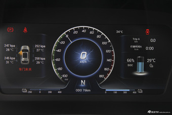 2018款东南DX3 EV 旗舰型